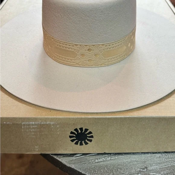 Lack Of Color | Other | Lack Of Color Sierra Beige Fedoras  display picture 1